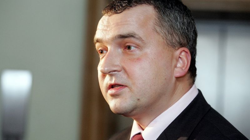 Vilnītis pēc liecību sniegšanas palaists brīvībā