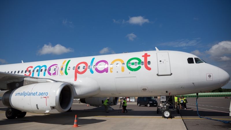 Lietuvas aviokompānija  Small Planet Airlines meklē pircēju