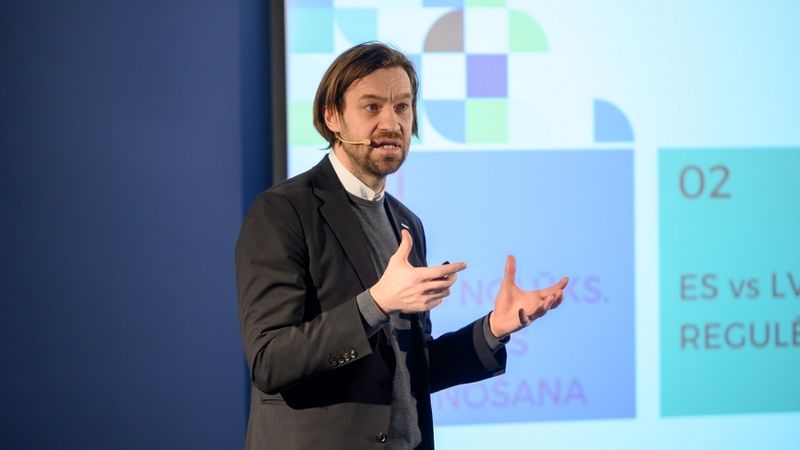 Izdienas pensiju sistēmā jāveic ilgi apspriestās izmaiņas