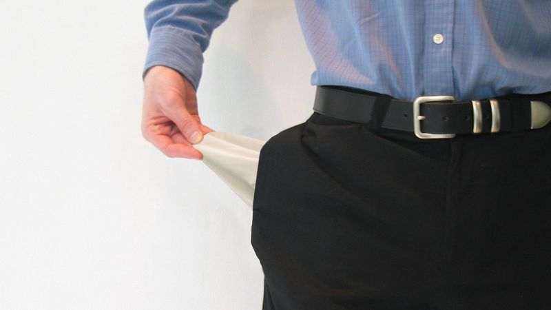 Latvijā joprojām vairāk nekā 200 tūkstoši parādnieku