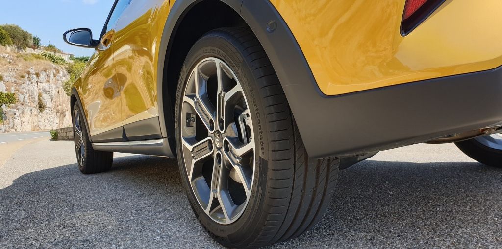 FOTO: Pilnīgi citāds KIA Ceed ar X