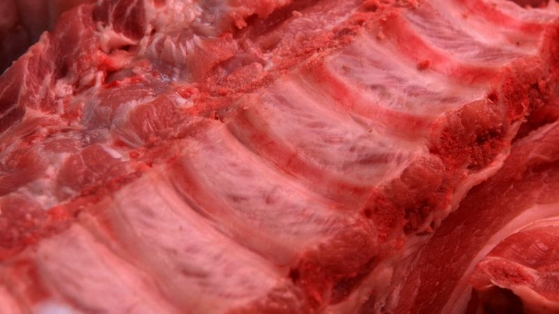 Gaļas pietrūkst; dārzeņus «sit» imports