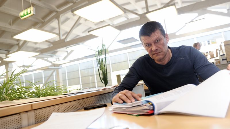 Viens no Latvijā lielākajiem šprotu ražotājiem ierauts akcionāru strīdā; apsūdz reiderismā