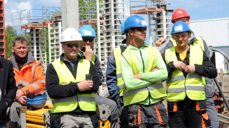 Latvijas uzņēmumu darbinieki
