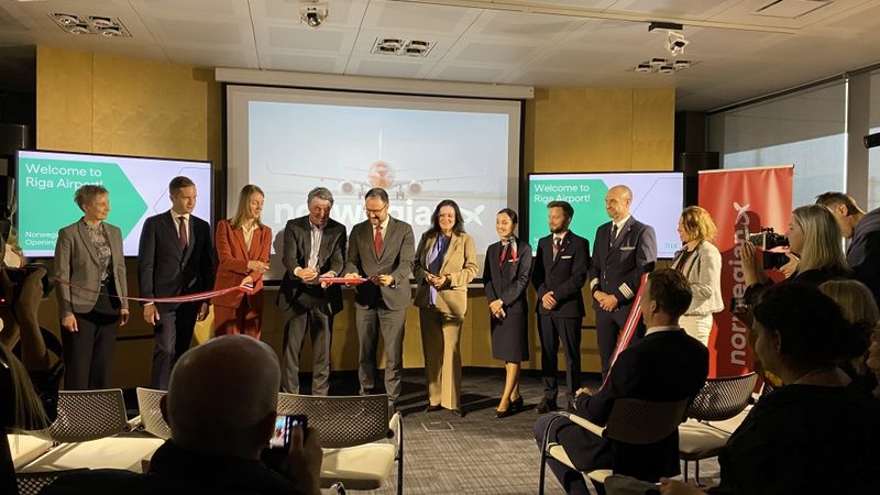 Atklāta aviokompānijas Norwegian bāze Rīgā