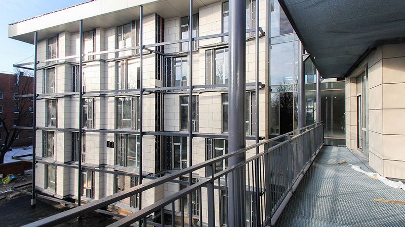 Noslēgumam tuvojas būvniecības darbi Miera Park House