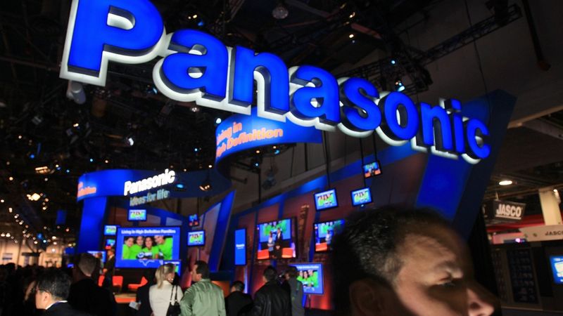 Panasonic, padodoties konkurencei, pārtrauks LCD paneļu ražošanu