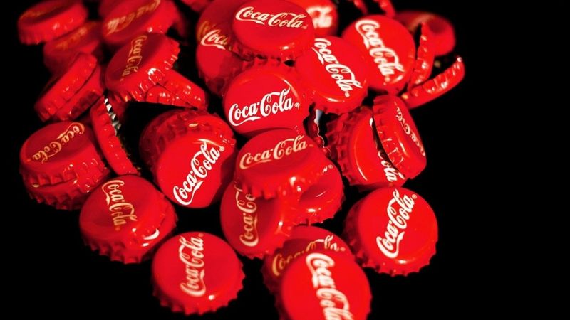 Coca-Cola nolemj apturēt darbību Krievijā