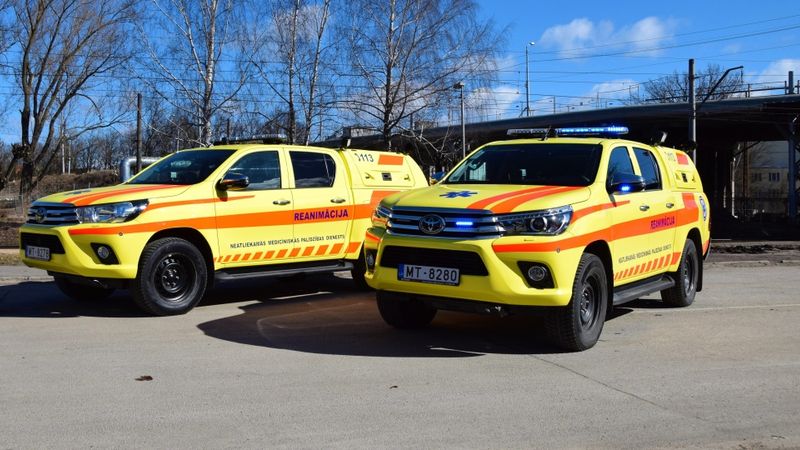Ārstu speciālistu brigādēm jauni auto