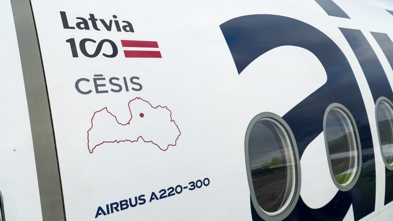 Visas airBaltic jaunās lidmašīnas nosauktas Latvijas pilsētu vārdos