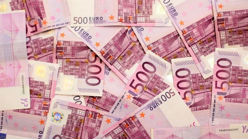 Dīkstāves pabalsta minimālo slieksni cels līdz 500 eiro