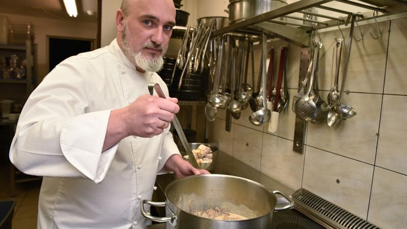 Viens no scenārijiem – daži dārgi restorāni, bet pārējā masa patērēs pusfabrikātus