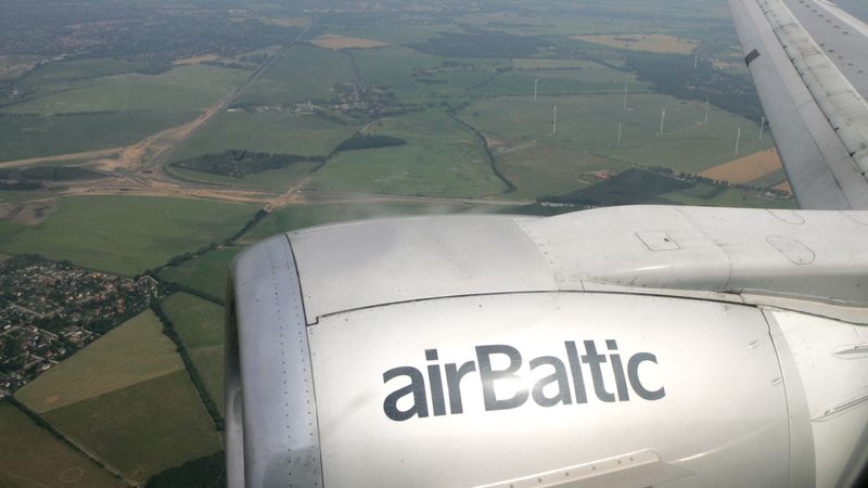 Portāls: airBaltic gada pārskats atklāj jaunu ieguldījumu nepieciešamības riskus