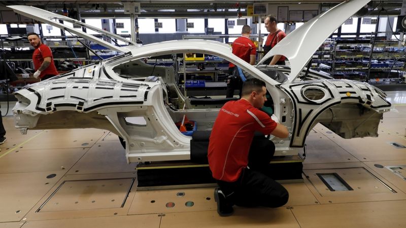 Eirozonas simboliskais pieaugums un izčākstējošais optimisms