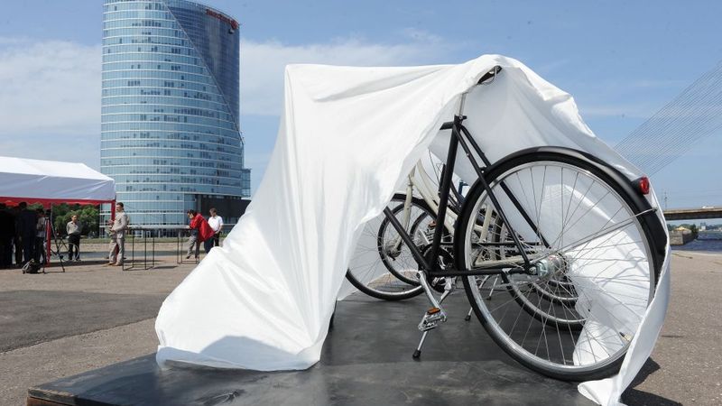 Ērenpreiss izrāda jauno velosipēdu kolekciju