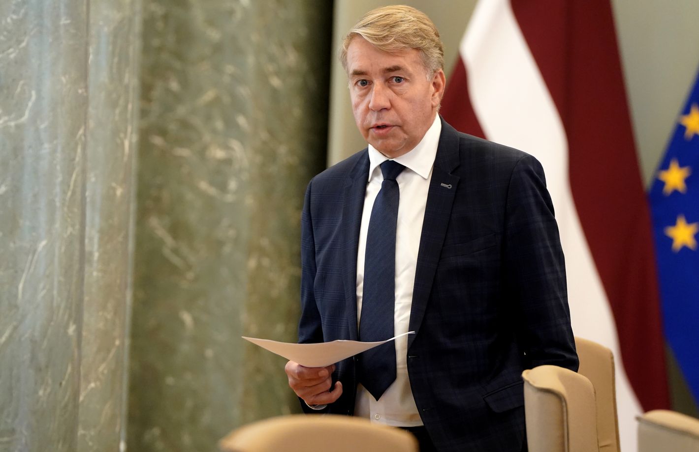 Labklājības ministra pienākumus sāk pildīt Augulis
