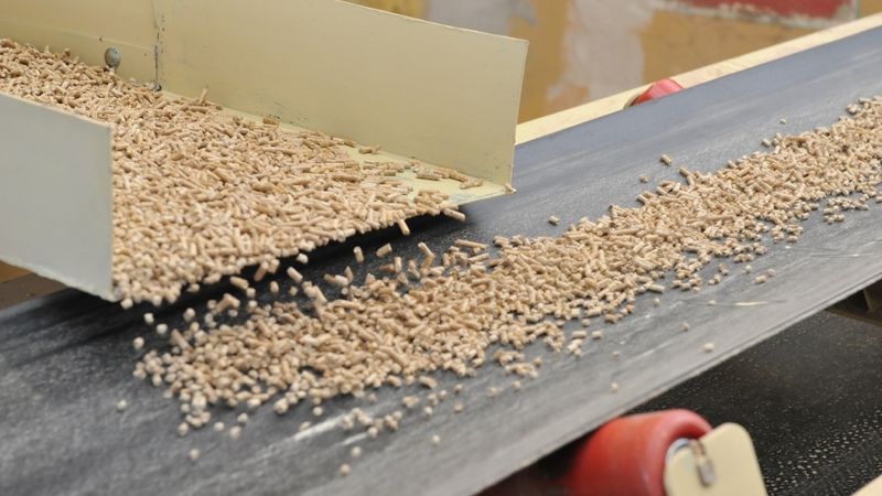 Atlikta jaunās granulu rūpnīcas būvniecība Brocēnos