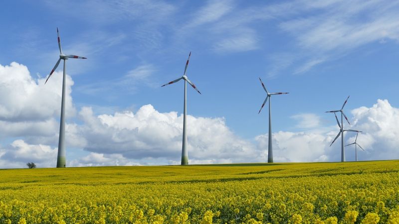 HES un vēja elektrostacijās pērn saražots par 70,5% vairāk elektroenerģijas