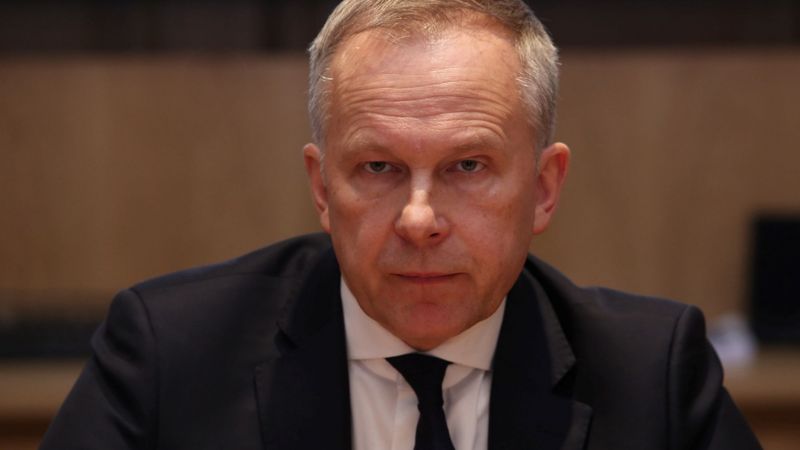 LTV: KNAB veicis kratīšanu Latvijas Bankas prezidenta darbavietā un privātīpašumā