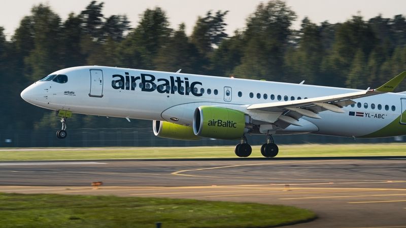 Pirmdien airBaltic un Lufthansa atcēlušas lidojumus maršrutā Rīga-Frankfurte