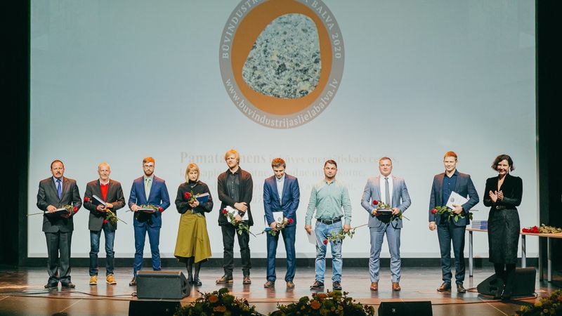 FOTO: Apbalvoti būvindustrijas izcilnieki