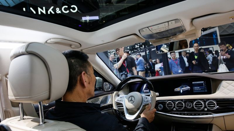 Koronavīrusa izplatības dēļ atcelta Pekinas starptautiskā autoizstāde