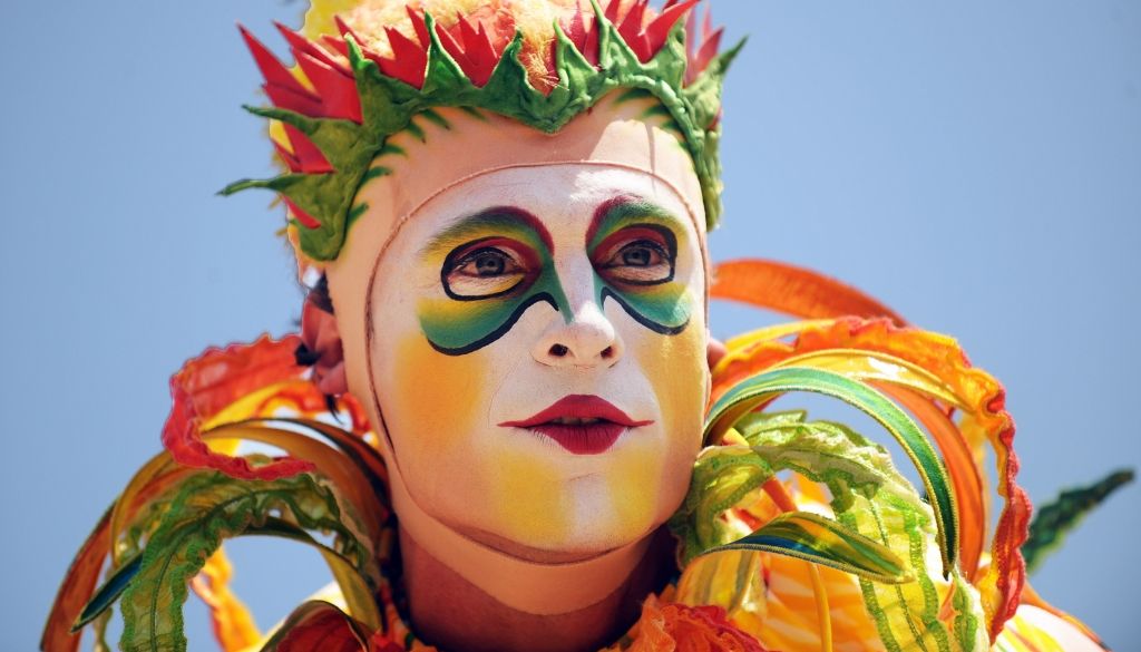 Par marihuānas audzēšanu aizturēts Cirque du Soleil dibinātājs