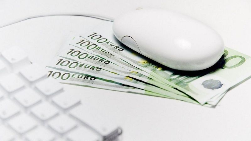 Reģionālā investīciju banka ievieš zibmaksājumus