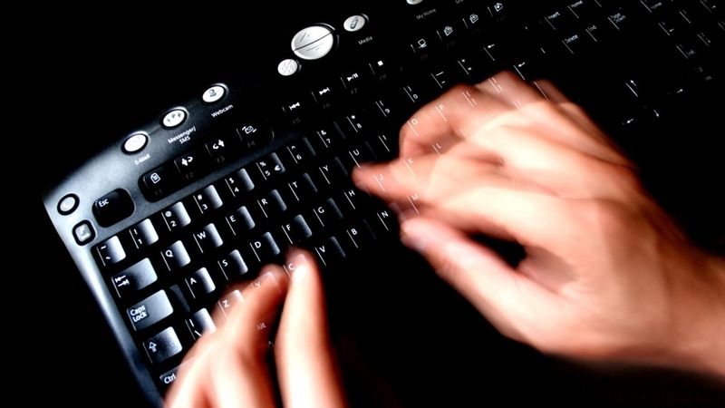 Baltcom uzsācis arī elektrotehnikas tirdzniecību