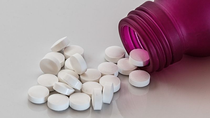 PVO brīdina nelietot ibuprofēnu, ja ir aizdomas par Covid-19