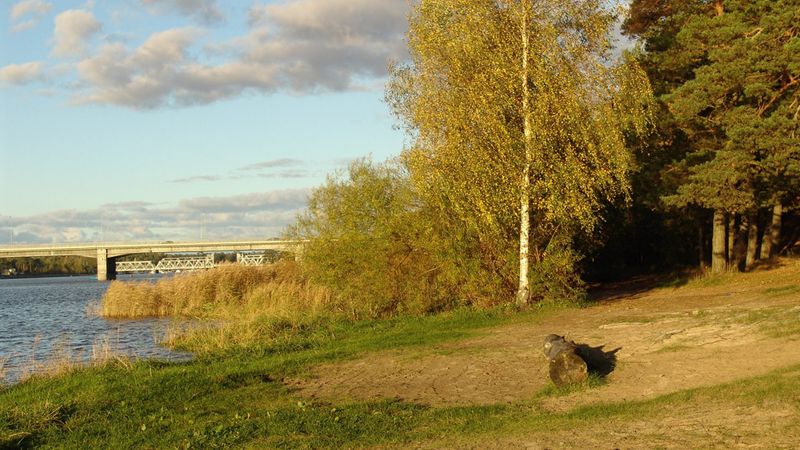 Apbūvēs Lielupes labo krastu