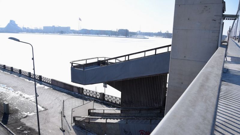 Brūkošo Vanšu tilta kāpņu pārbūve izmaksās vairāk nekā 100 000 eiro