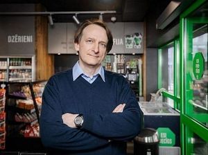 Peļņas cena: kāpēc Forbes triljoni ož pēc šaujampulvera un bērnu sviedriem