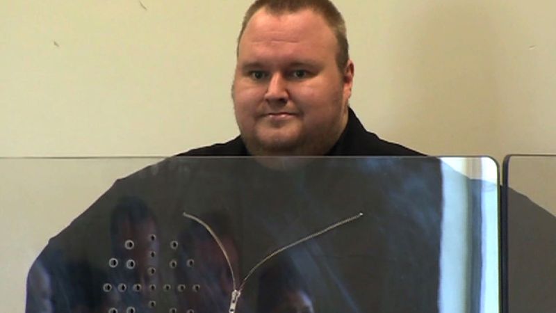 MegaUpload dibinātājs Dotkoms sola pagriezt pasauli kājām gaisā