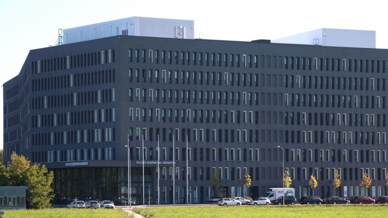 Komisija trešajam lasījumam atbalsta ieceri saziņu ar VID īstenot tikai elektroniski