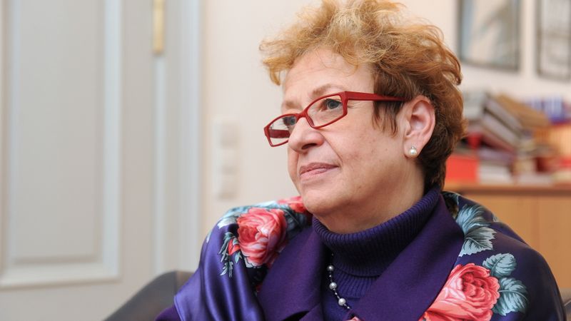Vācijas vēstniece: mums nav eiro krīze, bet gan parādu krīze