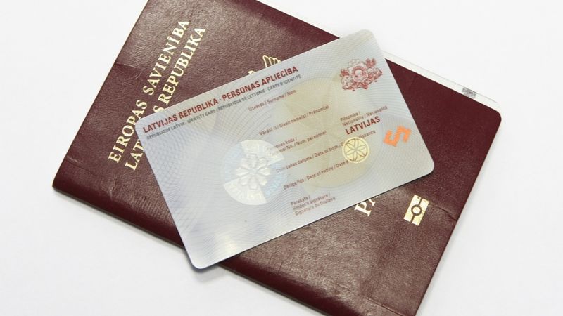 Atlikta jauno eID karšu ieviešana, jo izveidojies liels veco apliecību uzkrājums