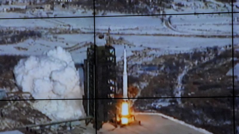 ASV: Ziemeļkoreja zaudē kontroli pār savu satelītu