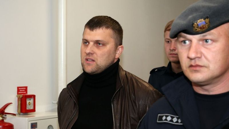 Sprūdu un vēl desmit personas tiesās par izspiešanu, pilnvaru ļaunprātīgu izmantošanu un citām apsūdzībām