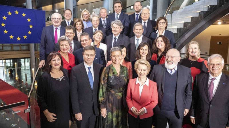 Eiropas Parlaments apstiprina jauno Eiropas Komisiju
