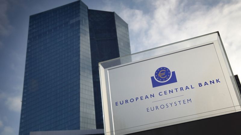 ECB amatpersona: Tuvākajos gados būtiskas likmju izmaiņas nav gaidāmas