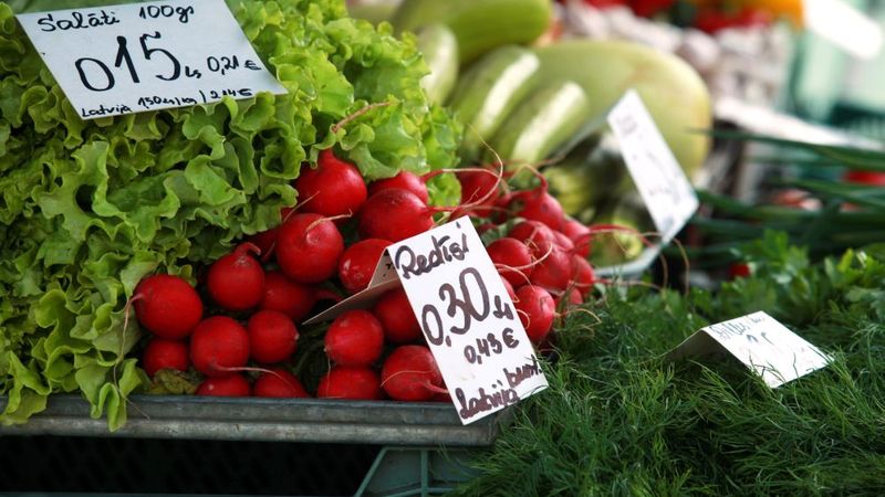 Cenas pieaugušas par 0,5%