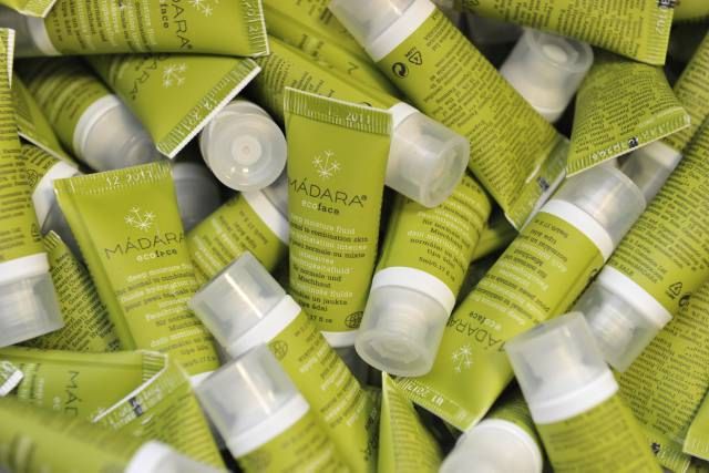 Madara Cosmetics savu ražotni neslēpj
