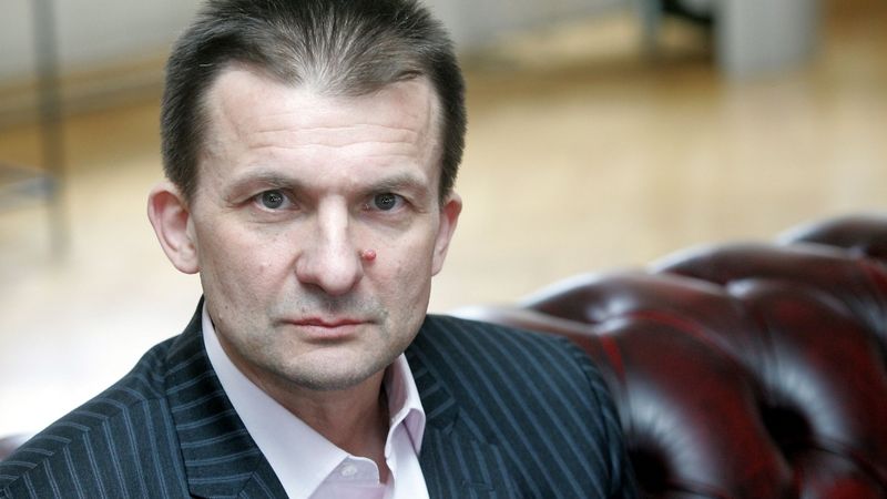 Kukuļdošanā apsūdzētā Vaškeviča krimināllietā oktobrī pratinās bijušo VID vadītāju