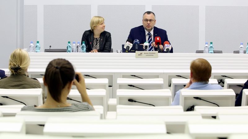 Saeima CVK vadītājas amatā apstiprina Kristīni Bērziņu