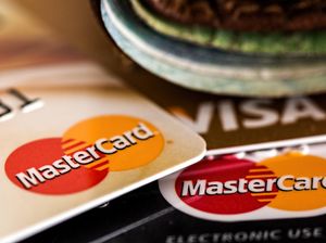 Kubā tiks pārtraukti maksājumi ar Visa un Mastercard kartēm