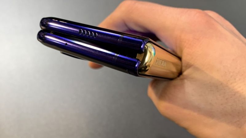 Samsung savu salokāmo viedtālruni tirgū laidīs septembrī