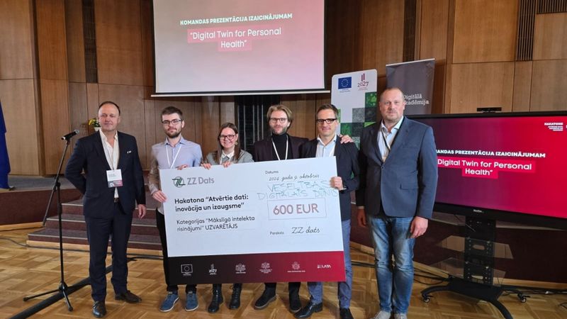 Apbalvoti labākie risinājumi: ENRILITY un Mans digitālais dvīnis uzvar hakatonā