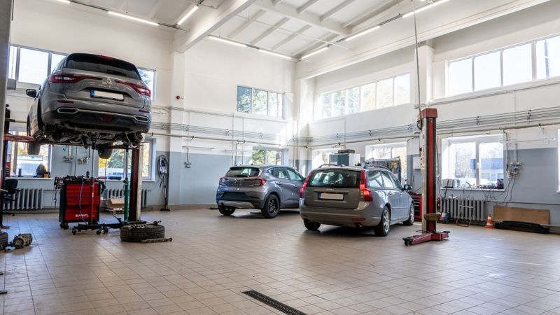 Investējot 400 000 eiro, rekonstruēts Mūsa Motors Rīga servisa centrs