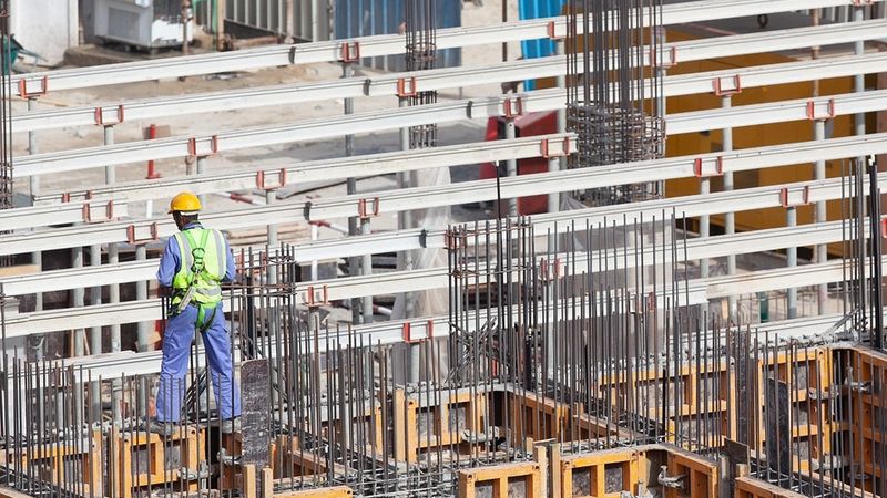 Īpašā piesardzības režīmā aicina turpināt būvdarbus